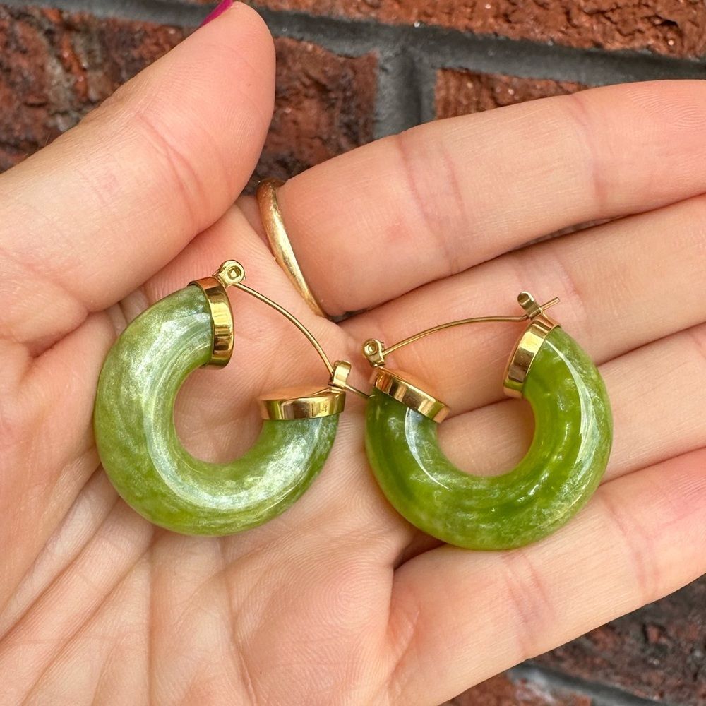 Green Portofino Diva 18K Gold Stainless Steel Hoop Earrings - Picture 17 of 17